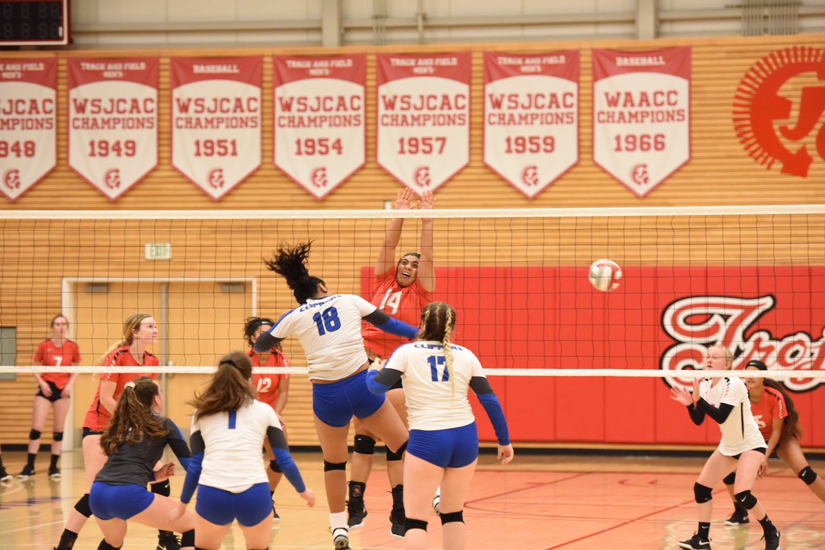 Volleyball Sweeps Centralia in Home Opener